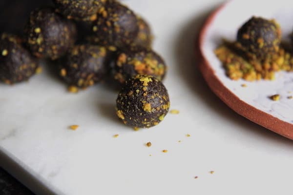 Chocolate Pistachio Truffles - 3 ingredients no bake energy bites - vegan, gluten-free, no refined sugar -ecipe by Christy Brissette best healthy food blogger and media registered dietitian nutritionist and President of 80 Twenty Nutrition in Chicago